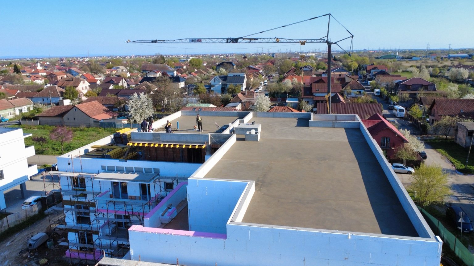 Lucrare amplă fotografiată din dronă